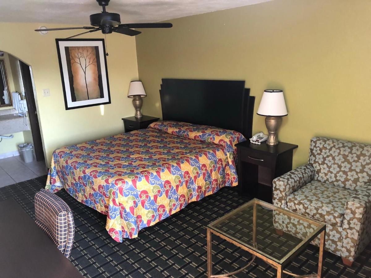Kings Inn Mexia Bagian luar foto