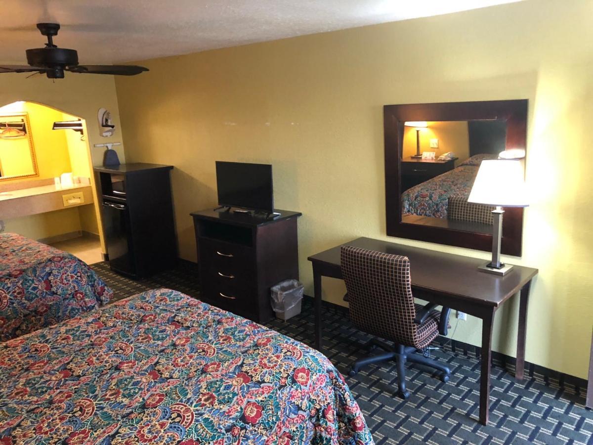 Kings Inn Mexia Bagian luar foto