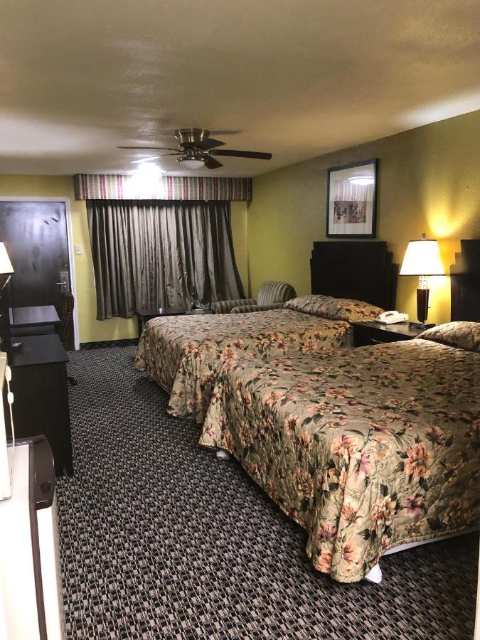Kings Inn Mexia Bagian luar foto