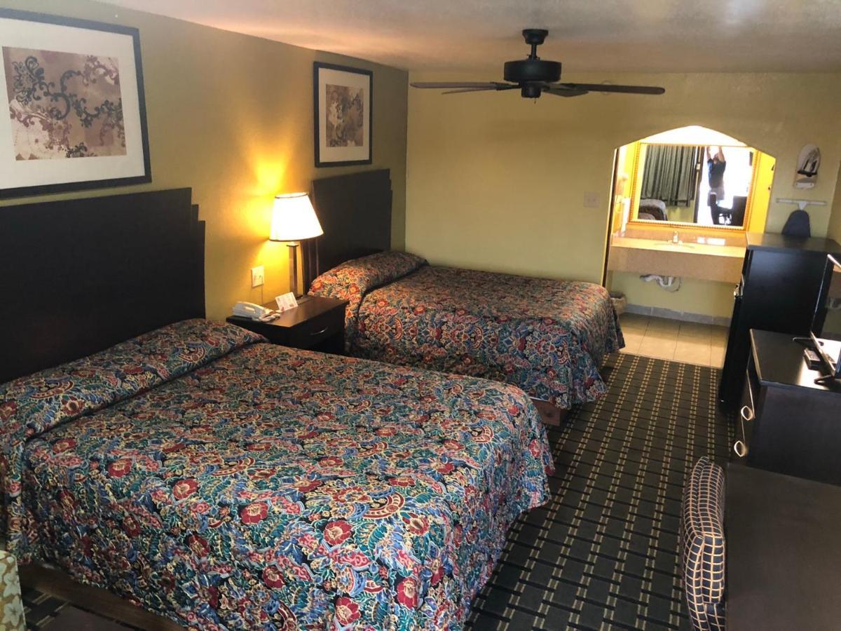 Kings Inn Mexia Bagian luar foto