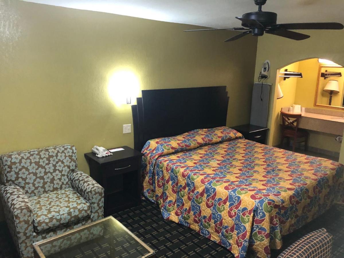 Kings Inn Mexia Bagian luar foto